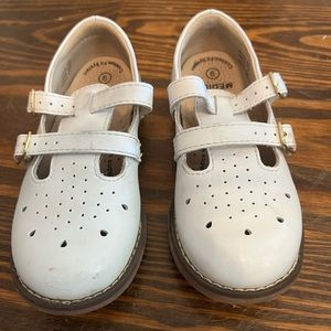 EUC Footmates Mary Jane Church Shoes
